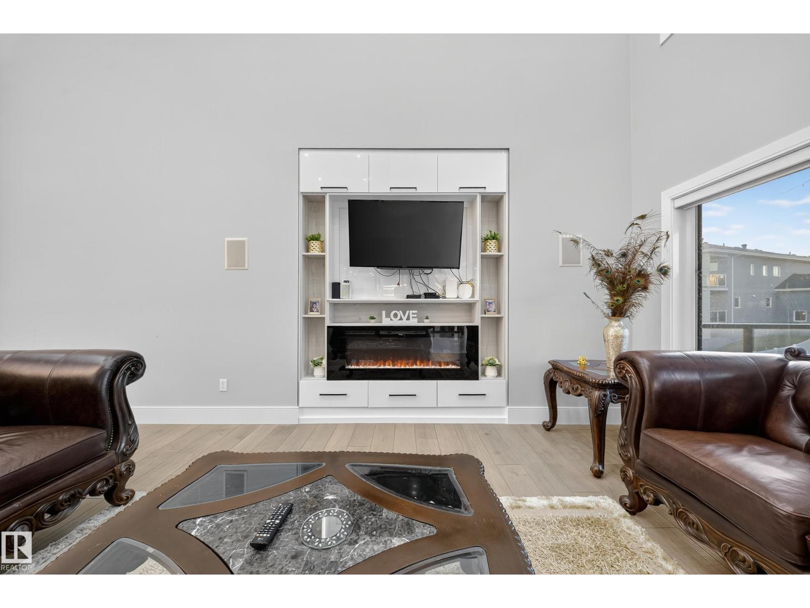 4406 TRIOMPHE CL, Beaumont