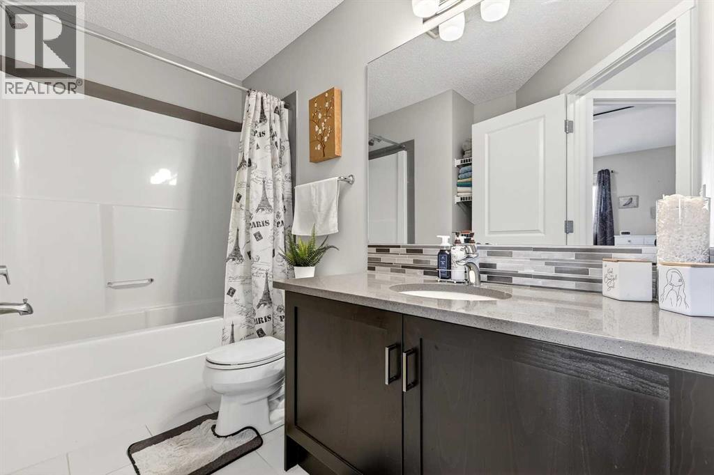 Single Family House for Sale in  Savanna Road NE Saddle Ridge Calgary 