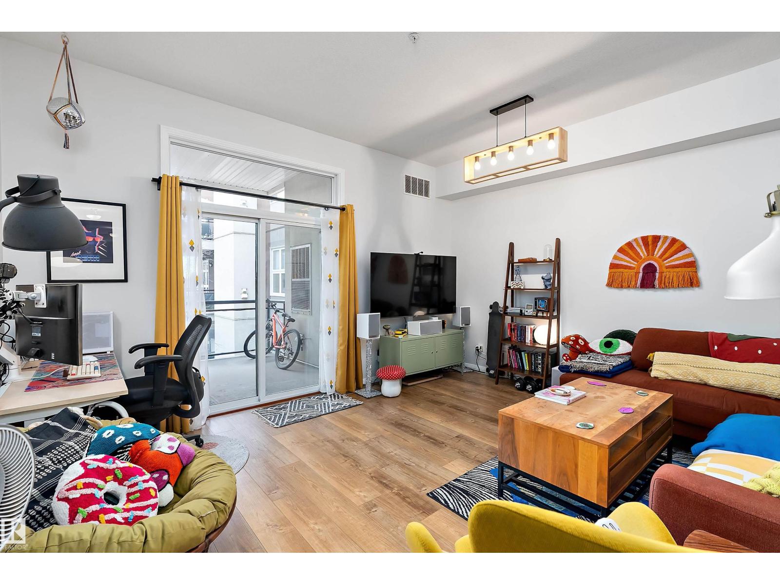 #322 10407 122 ST NW, Edmonton