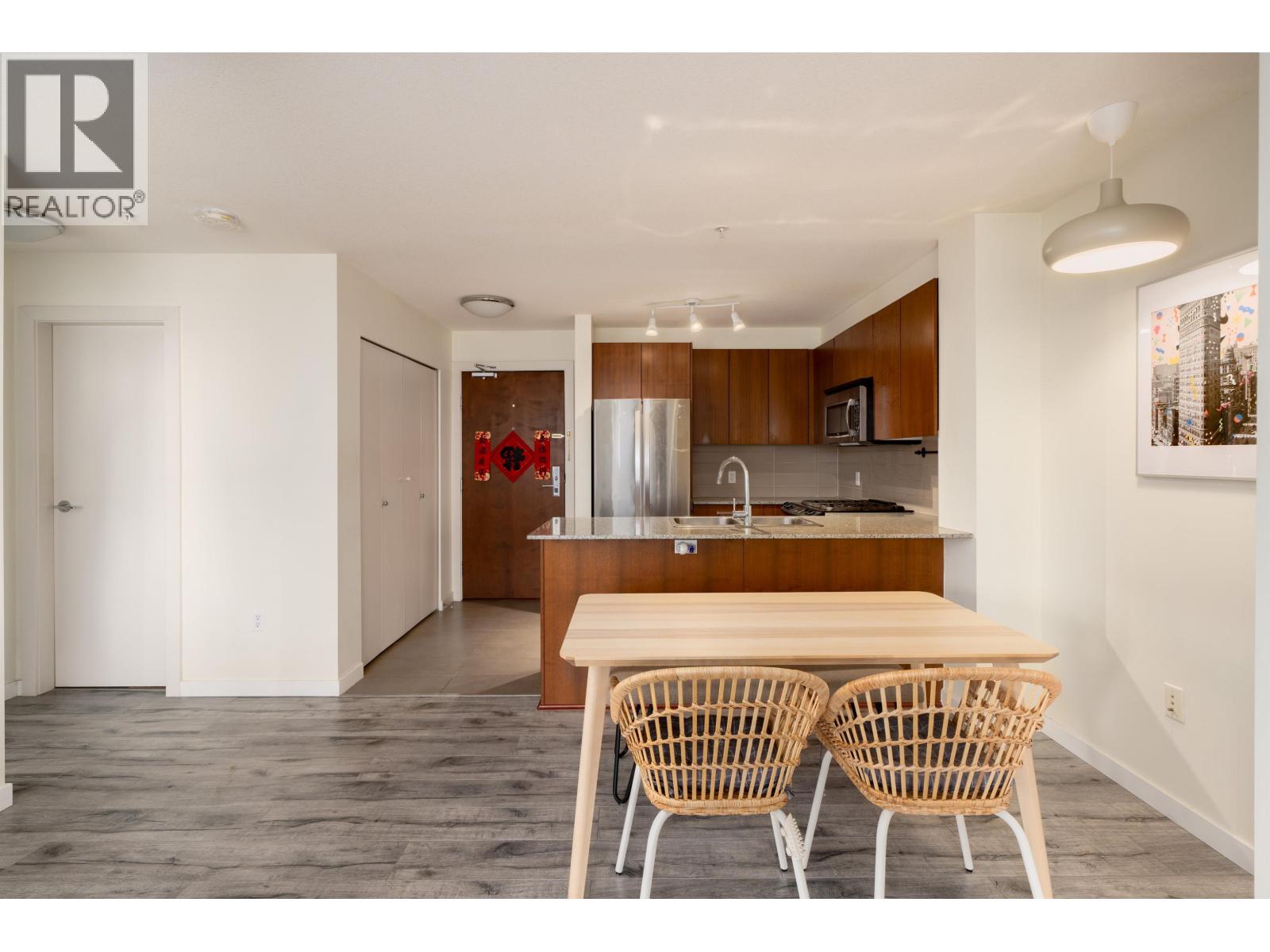 303 5775 IRMIN STREET, Burnaby