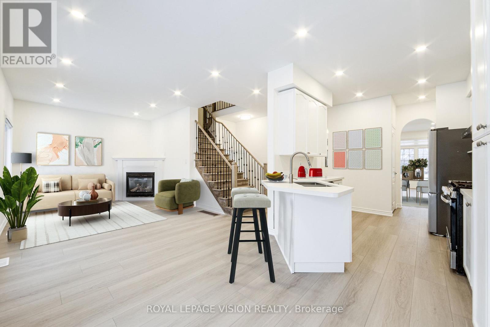 124 ALFRED PATERSON DRIVE - Photo 3 of 49, Markham (Greensborough), Ontario