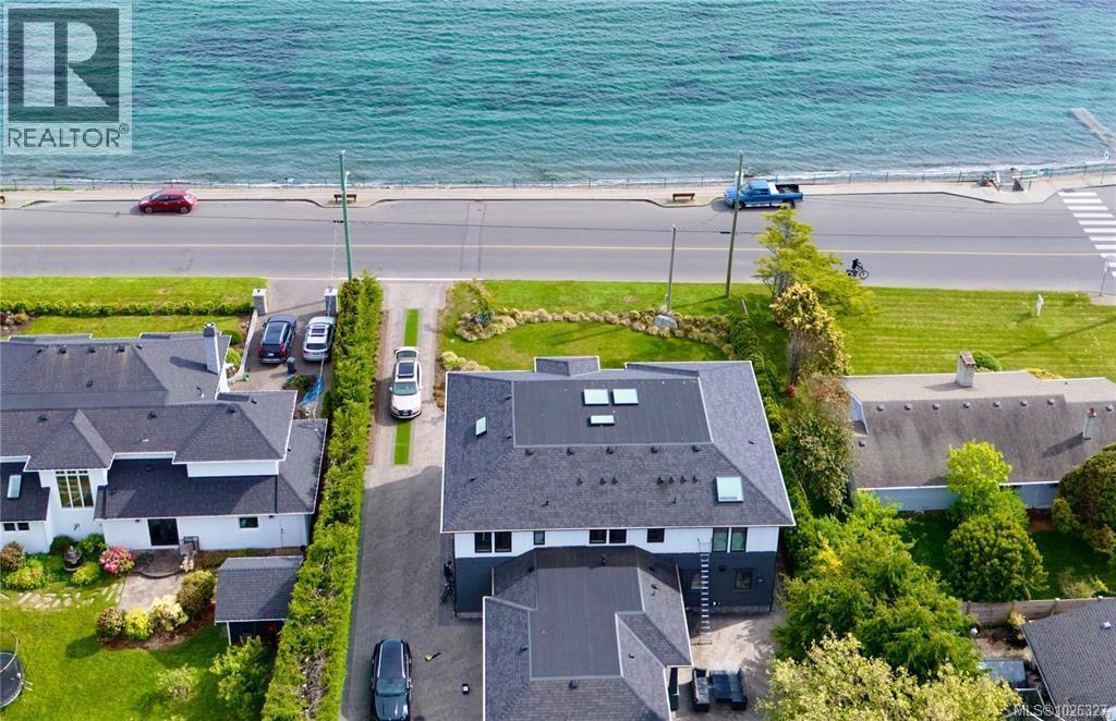418 Beach Dr - 1