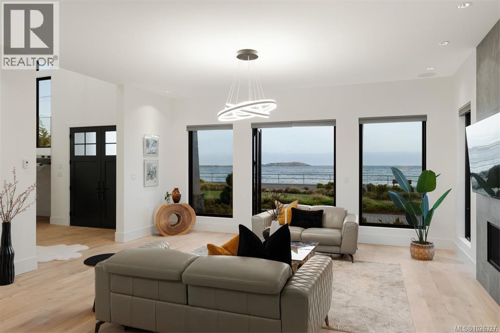 418 Beach Dr - 13