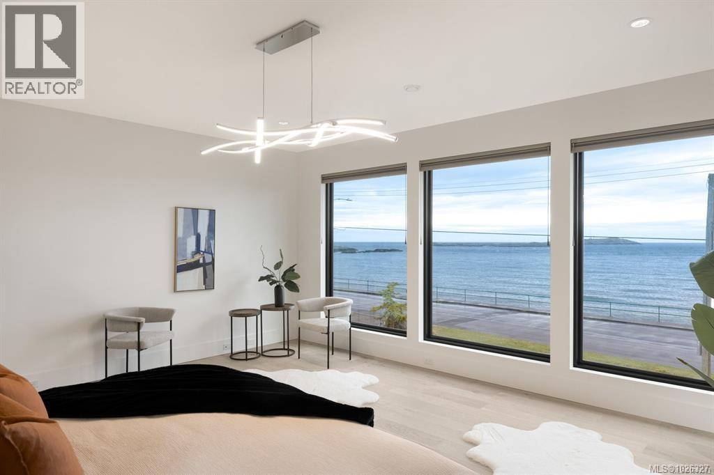 418 Beach Dr, Oak Bay