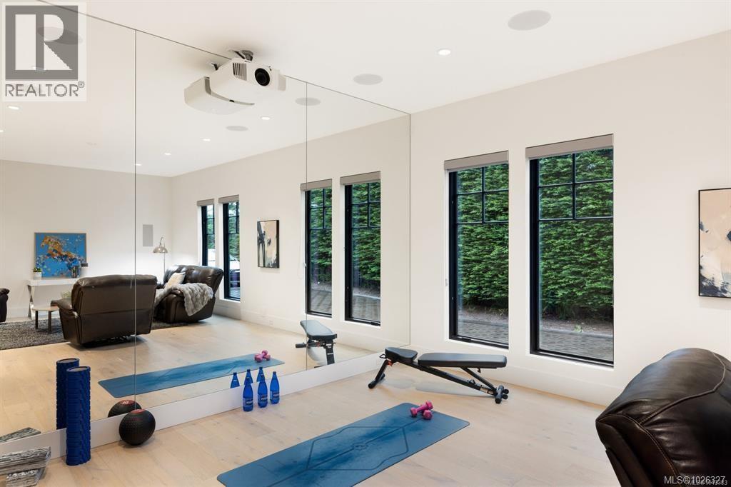418 Beach Dr - 65