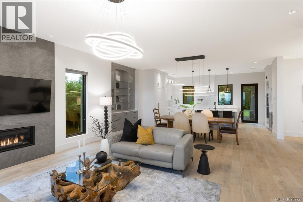 418 Beach Dr, Oak Bay