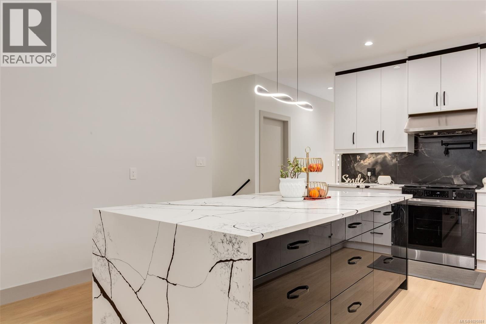 917 OLD VICTORIA RD - 9