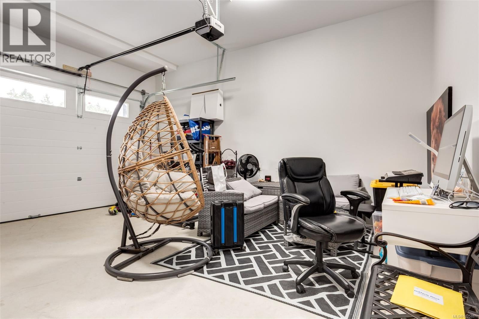 917 OLD VICTORIA RD - 50