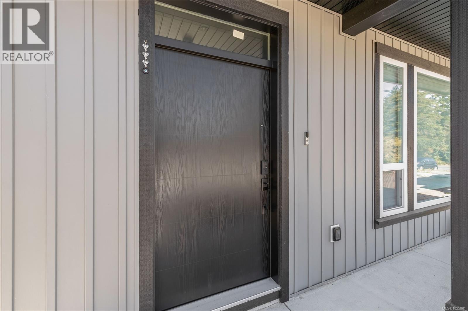 917 OLD VICTORIA RD - 55