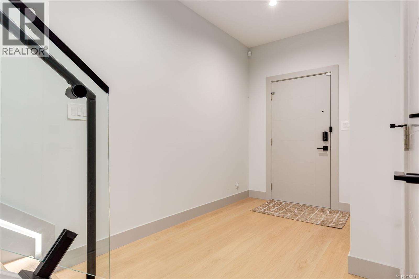 917 OLD VICTORIA RD - 48