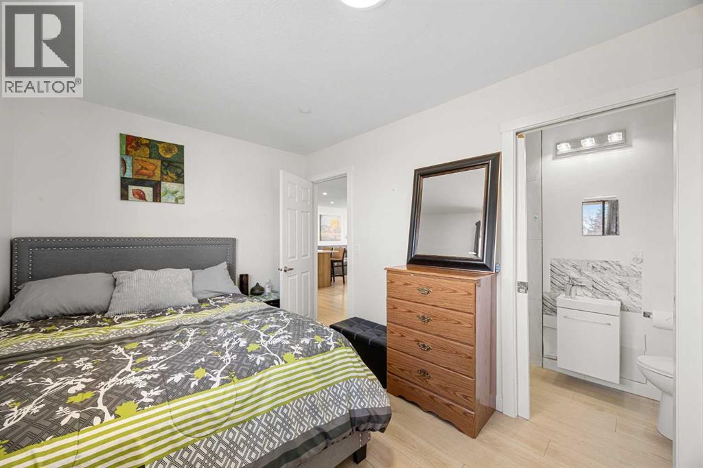 Single Family House Bi-level for Sale in  Radley Place SE Albert Park/Radisson Heights Calgary 