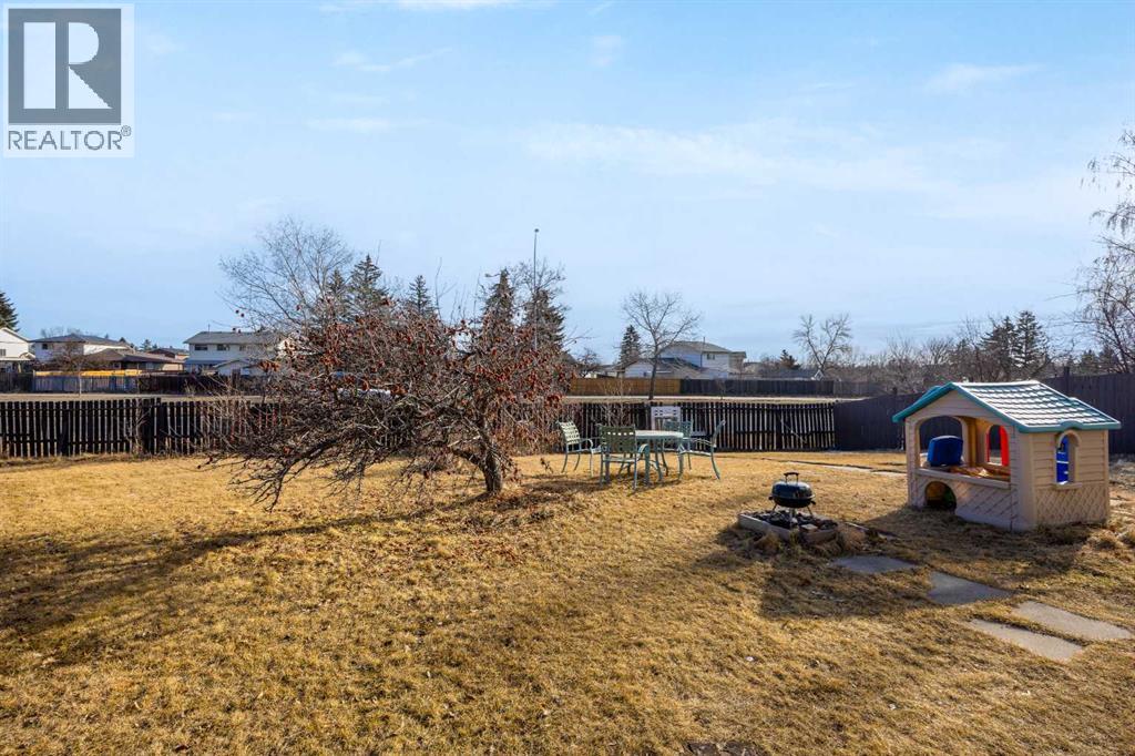 Single Family House Bi-level for Sale in  Radley Place SE Albert Park/Radisson Heights Calgary 