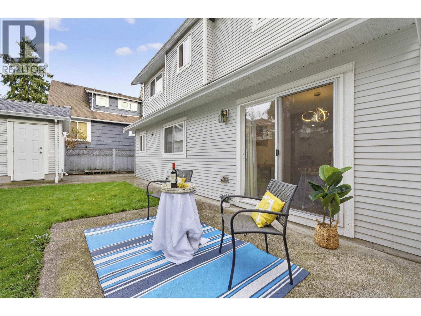 2005 LONDON STREET, New Westminster