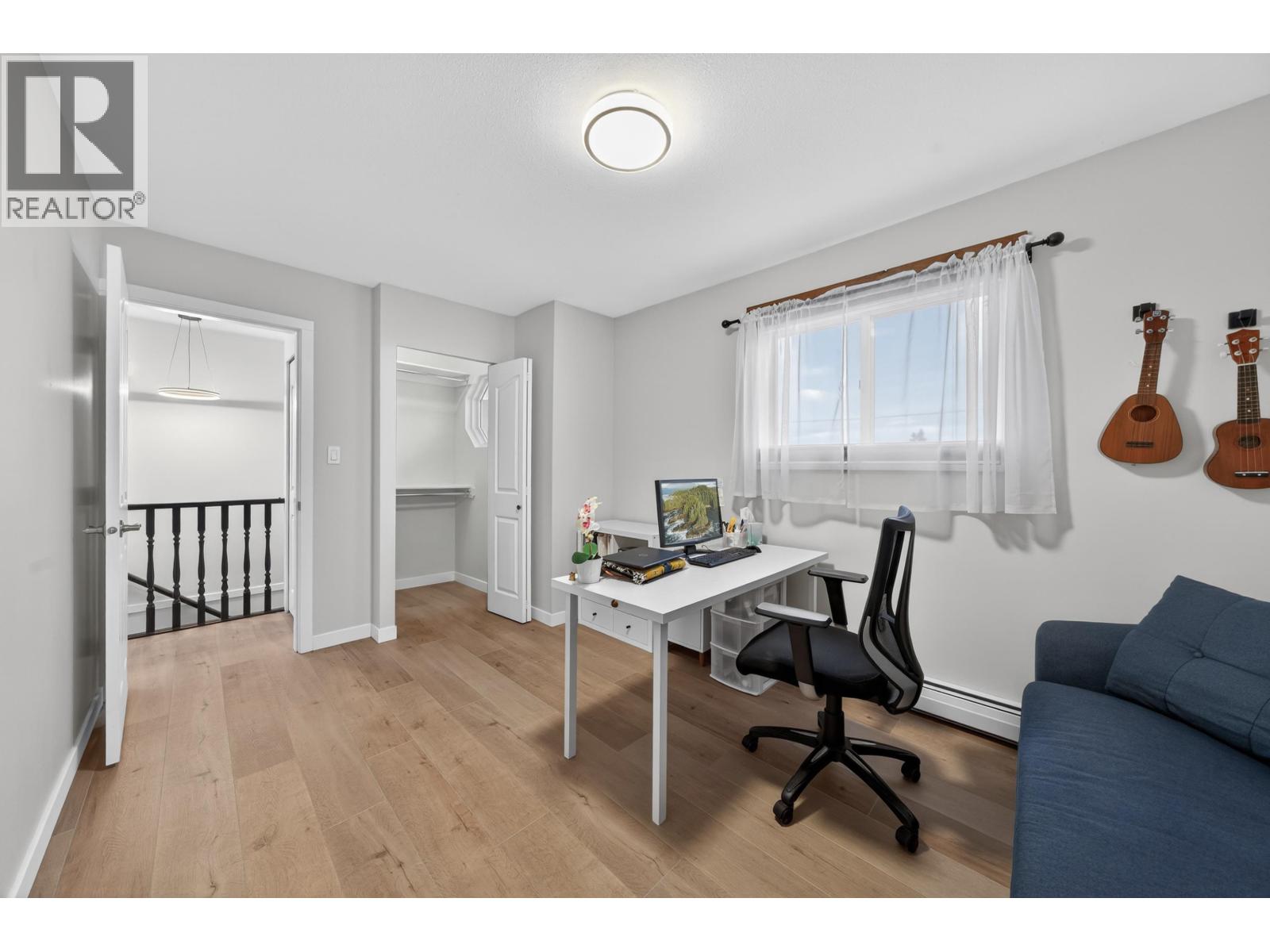 2005 LONDON STREET, New Westminster