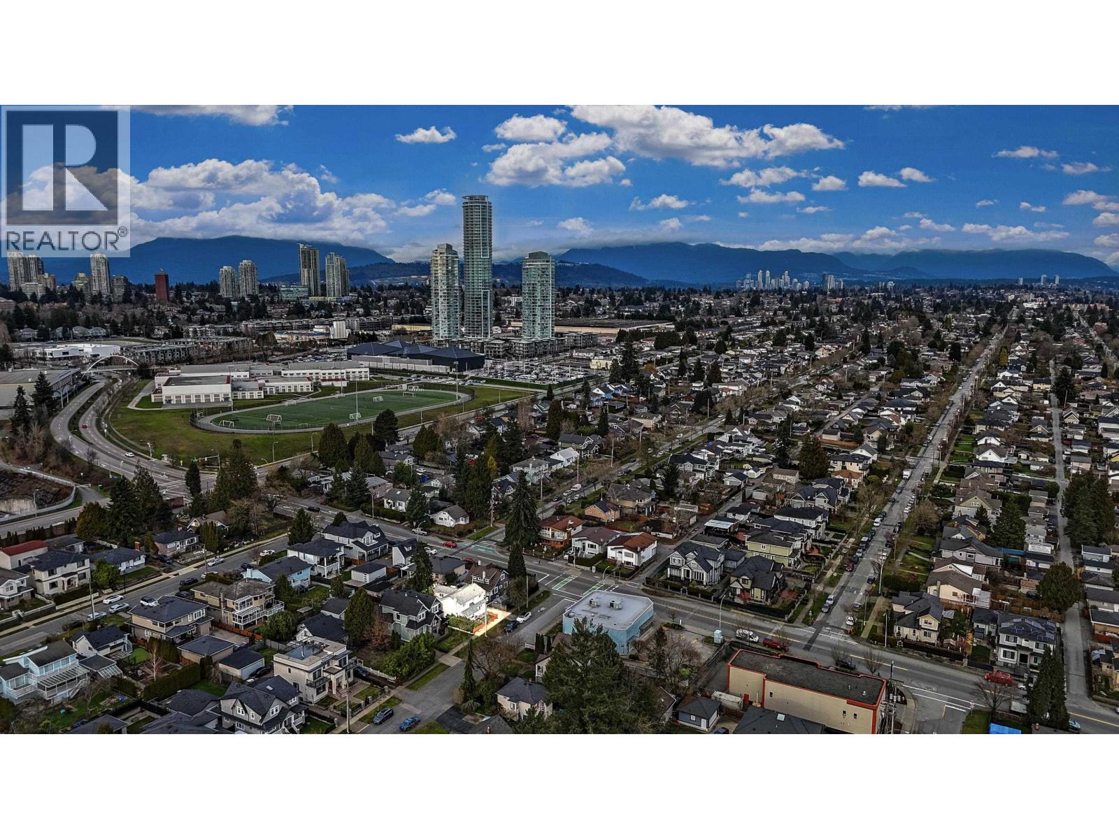 2005 LONDON STREET, New Westminster