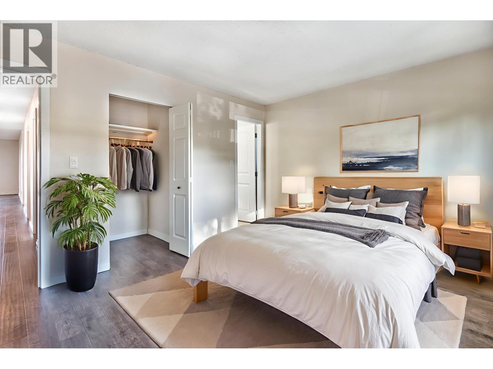 5842 WOODSWORTH STREET, Burnaby