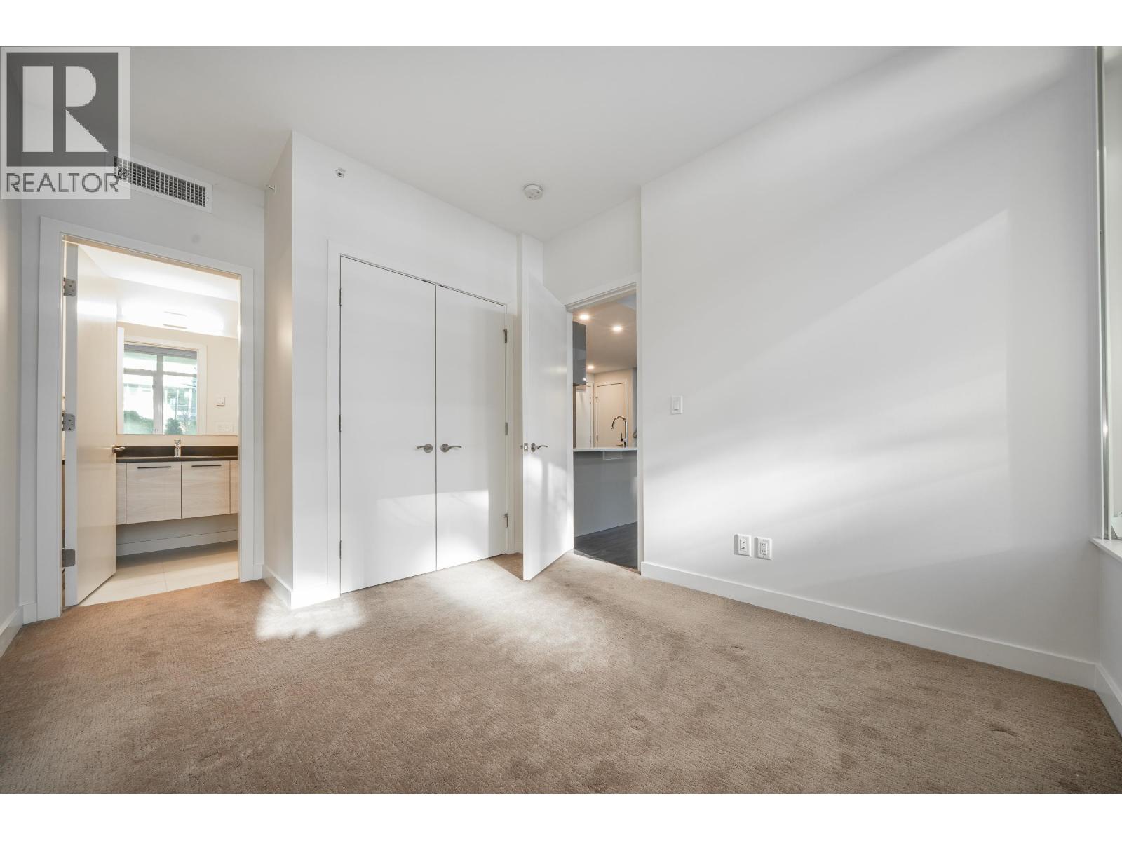 TH1 6288 CASSIE AVENUE, Burnaby