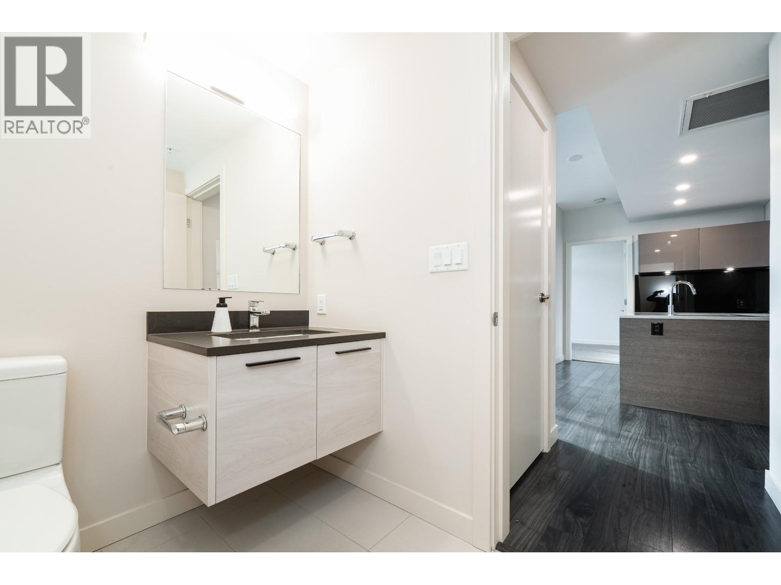 TH1 6288 CASSIE AVENUE, Burnaby