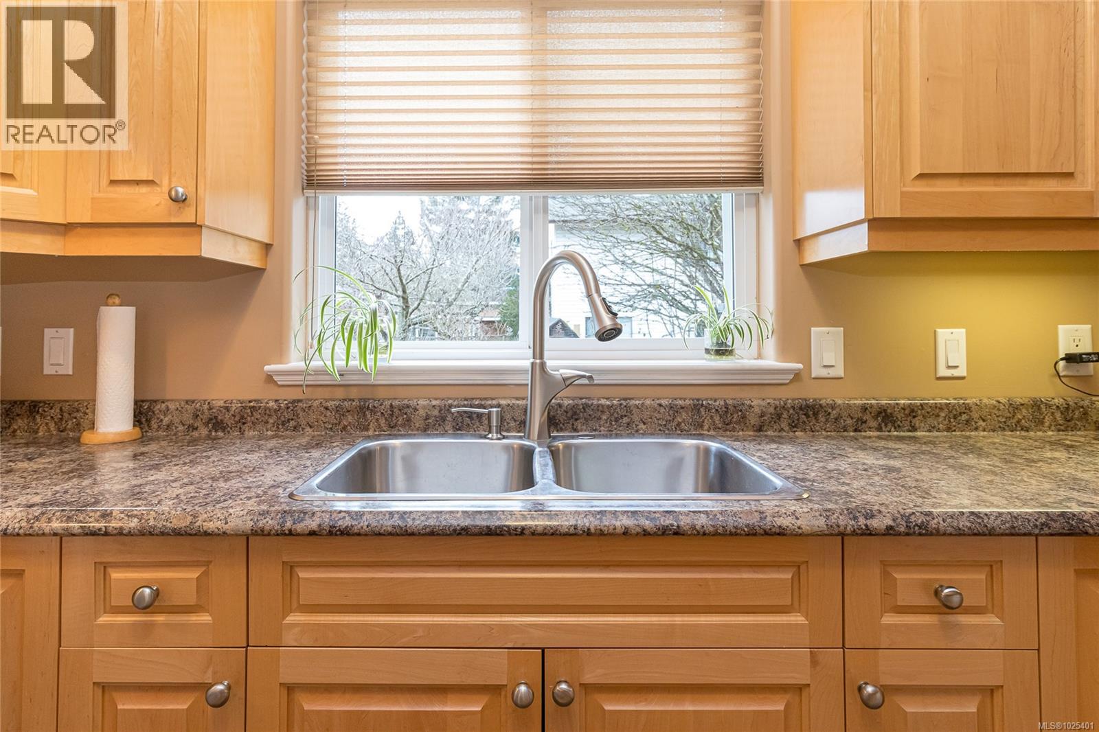 3370 Alfred Pl, Colwood