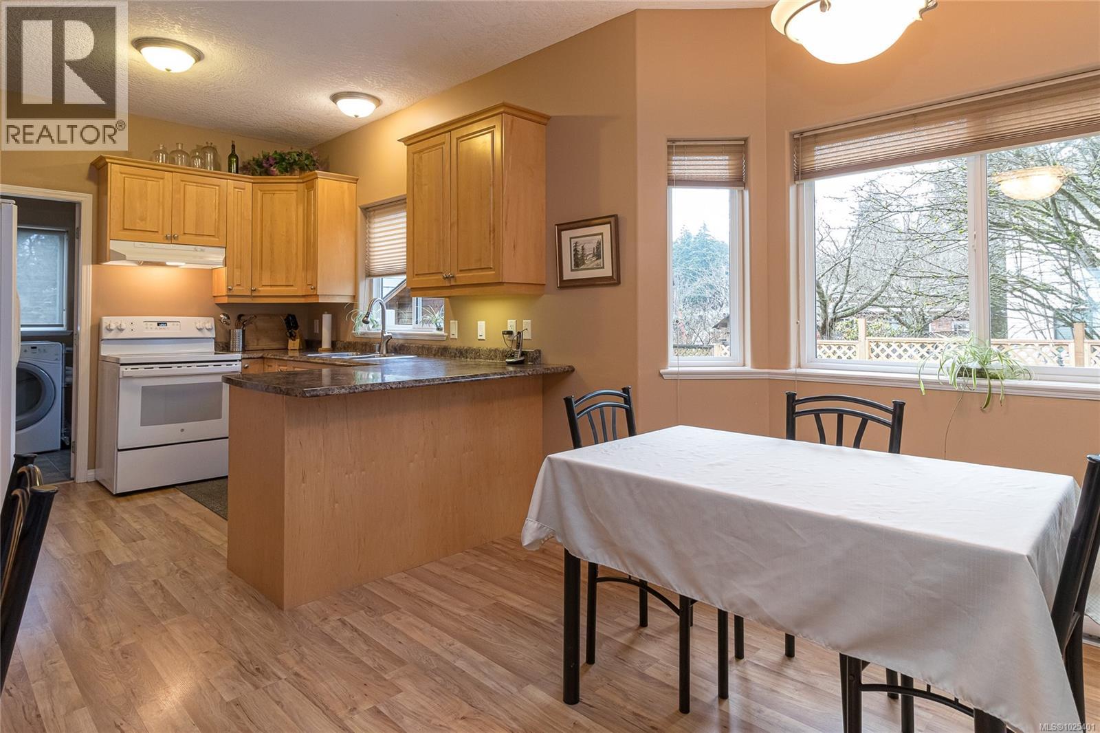 3370 Alfred Pl, Colwood