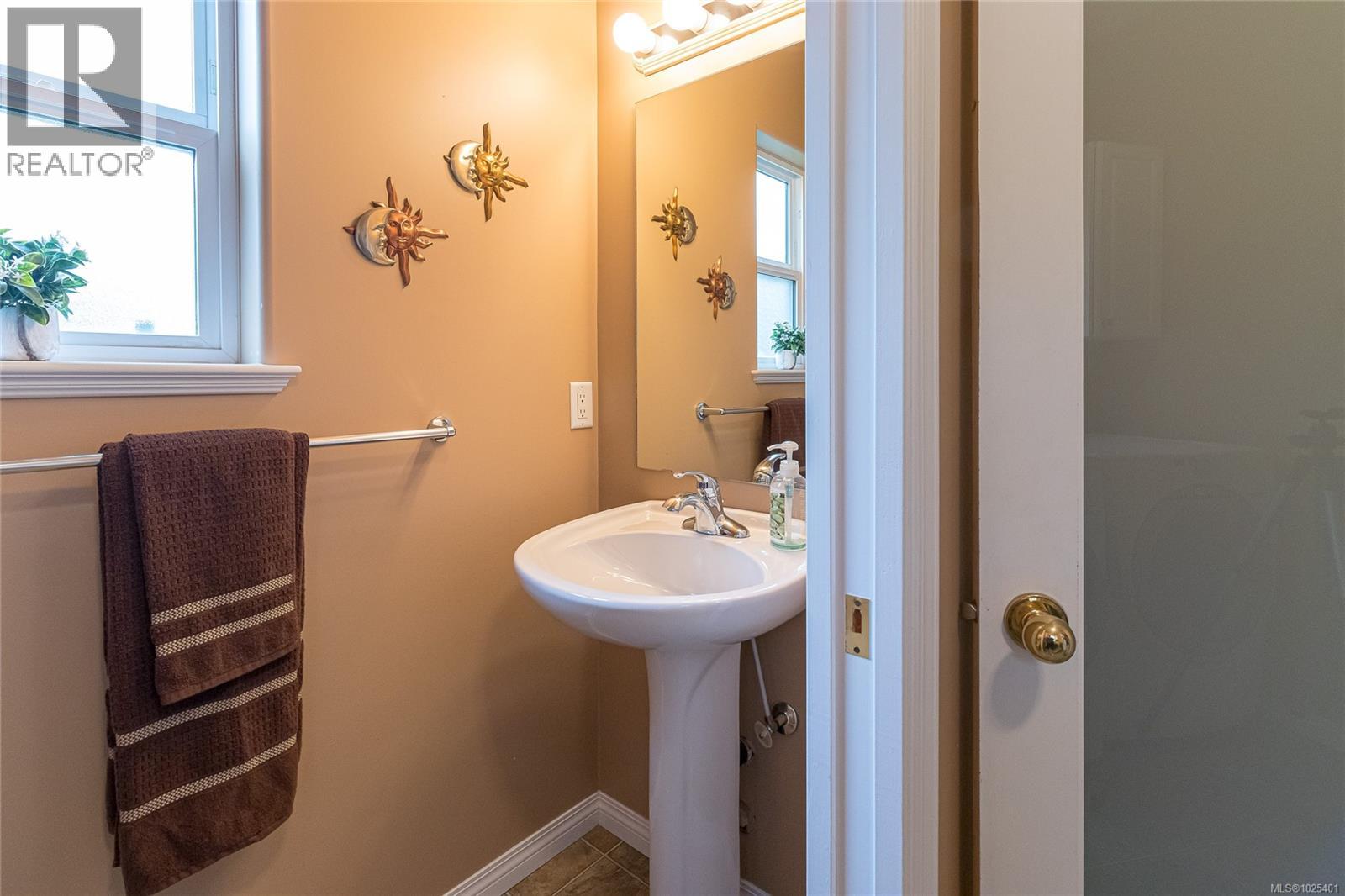 3370 Alfred Pl, Colwood