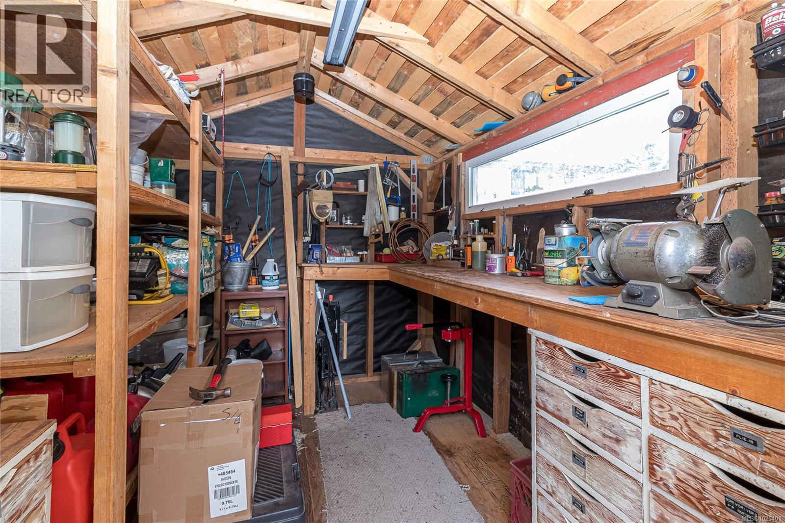 3370 Alfred Pl, Colwood