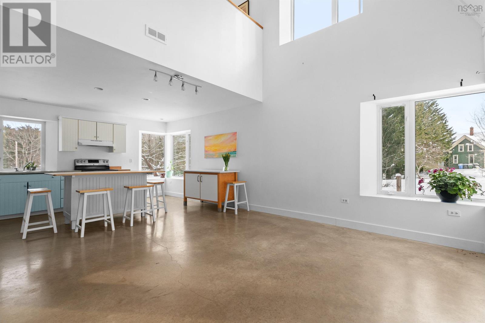 Property 18 of 37 of 21 Long Hill Road