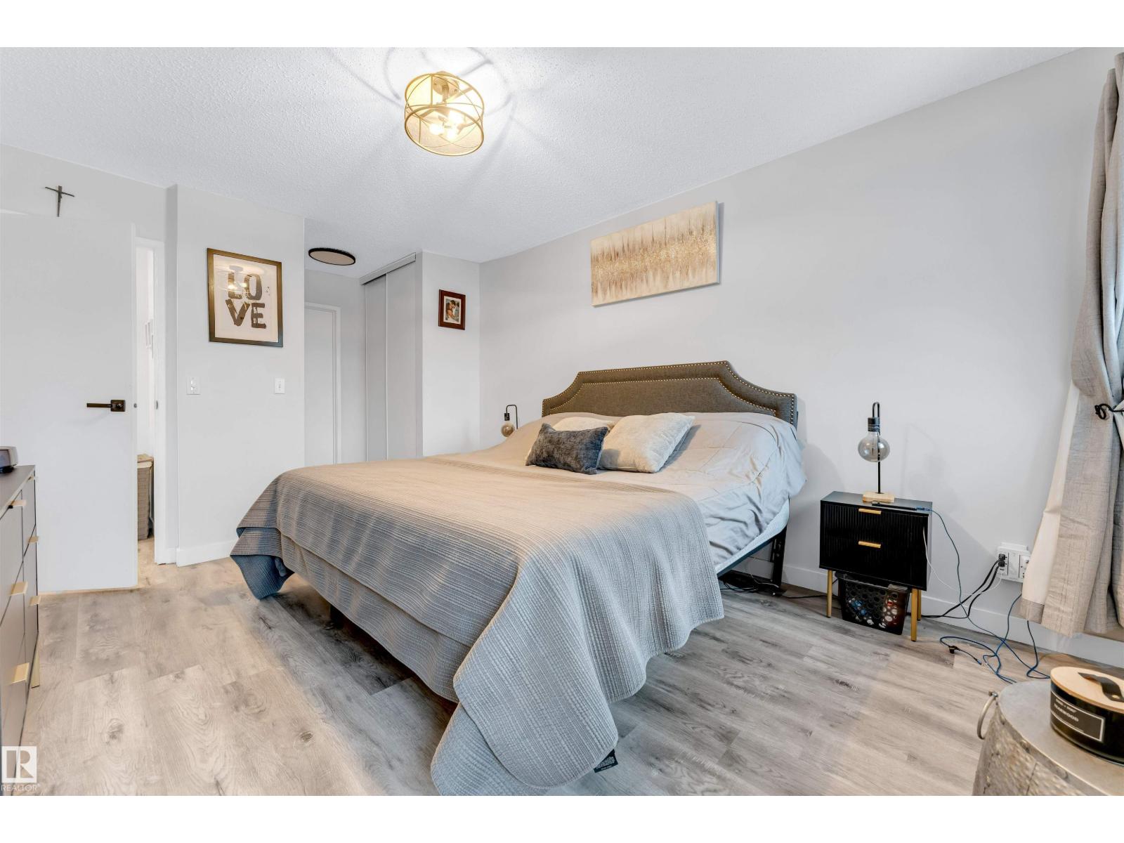 18010 96 Ave NW NW, Edmonton