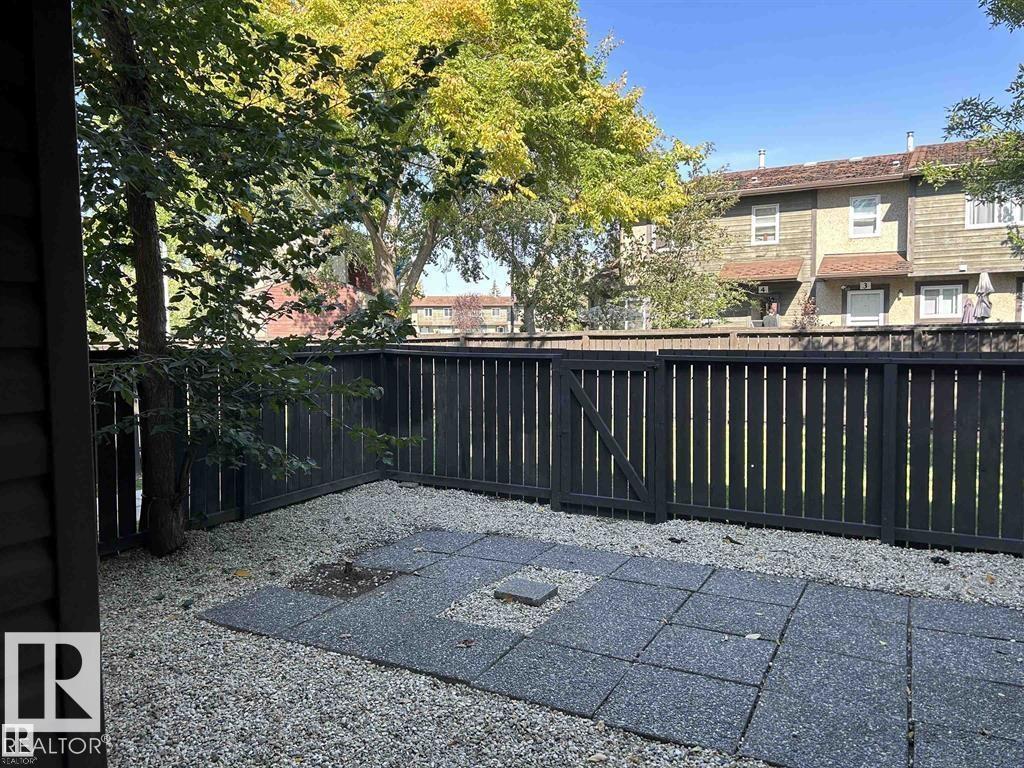 18010 96 Ave NW NW, Edmonton