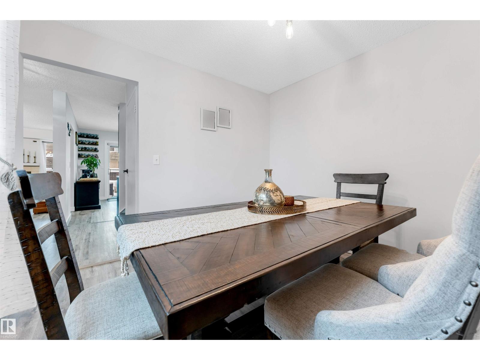 18010 96 Ave NW NW, Edmonton