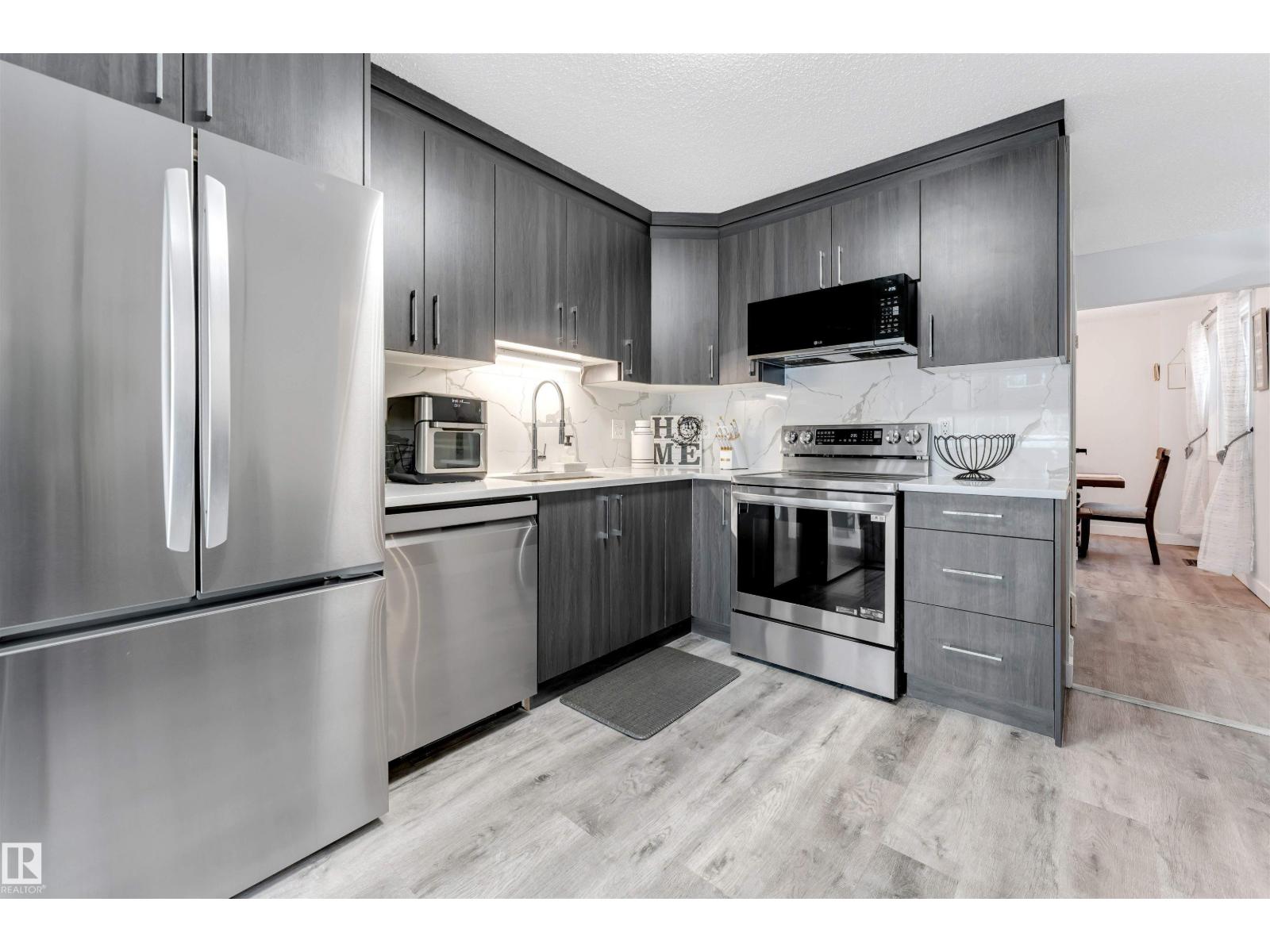 18010 96 Ave NW NW, Edmonton