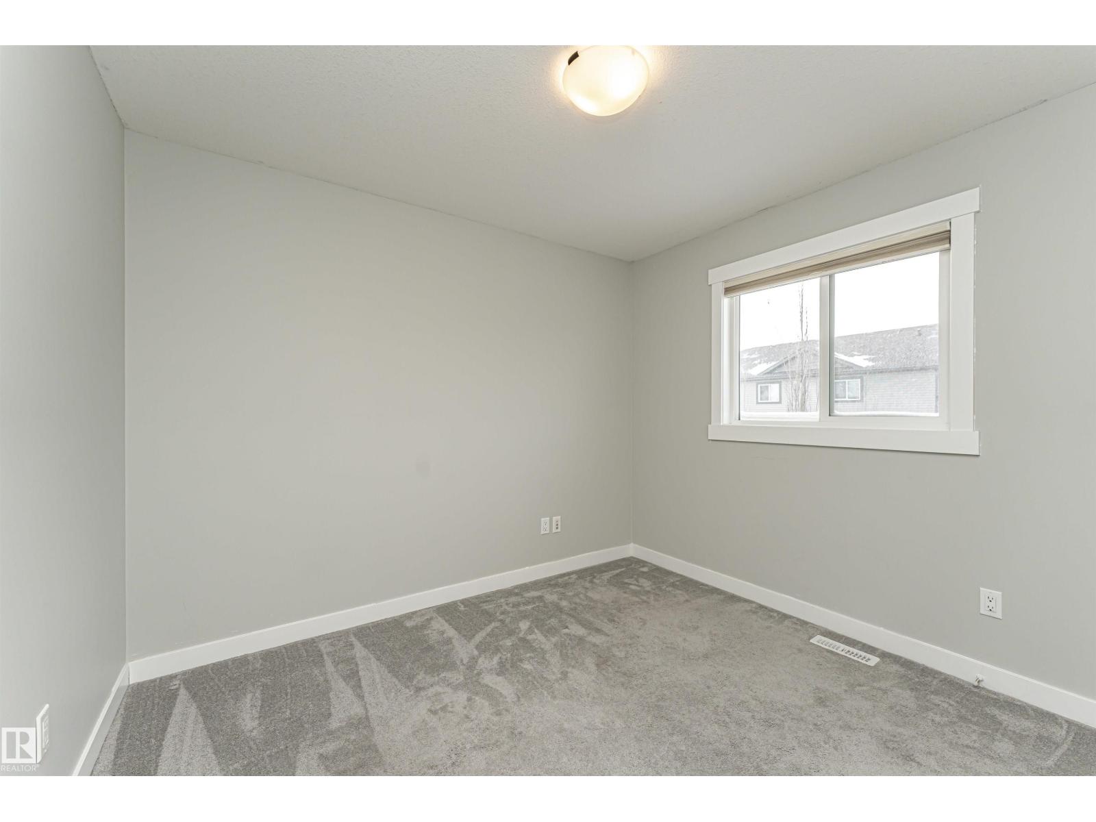 6963 19A AV SW, Edmonton