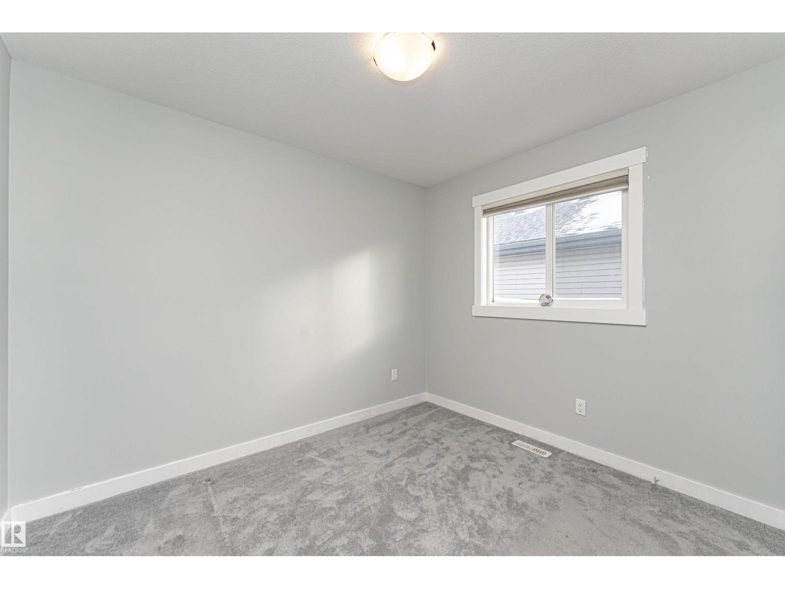 6963 19A AV SW, Edmonton