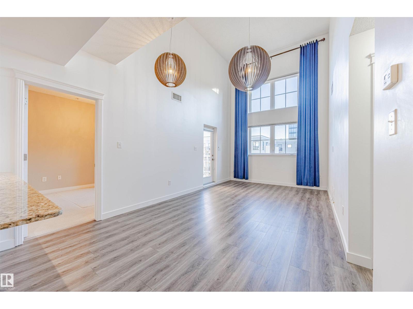 10333 112 ST NW, Edmonton