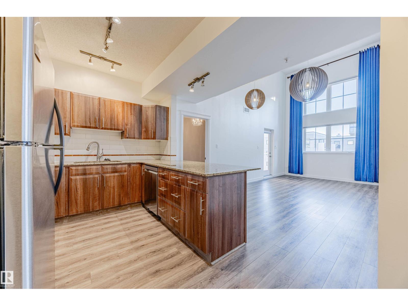 10333 112 ST NW, Edmonton