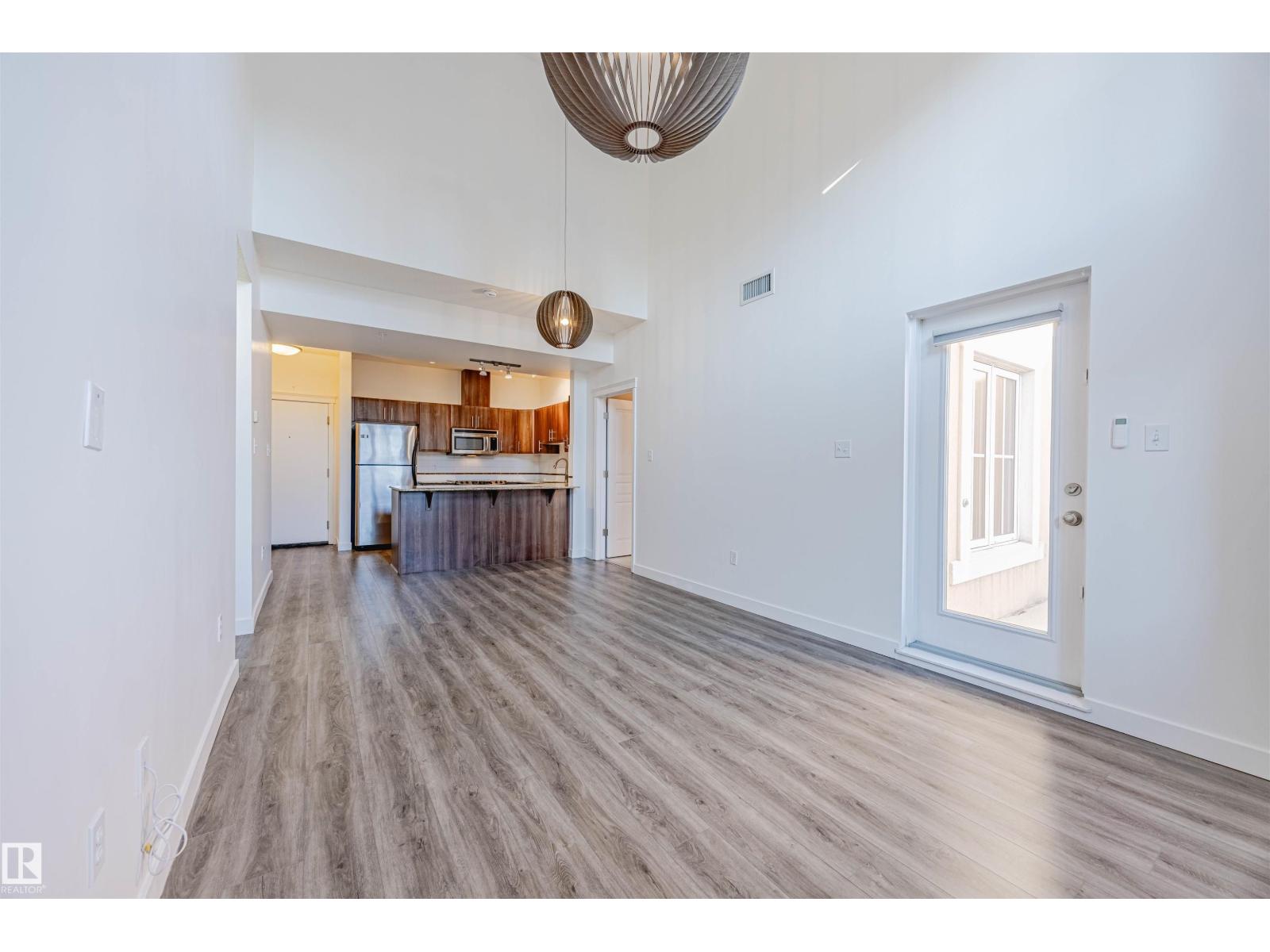 10333 112 ST NW, Edmonton