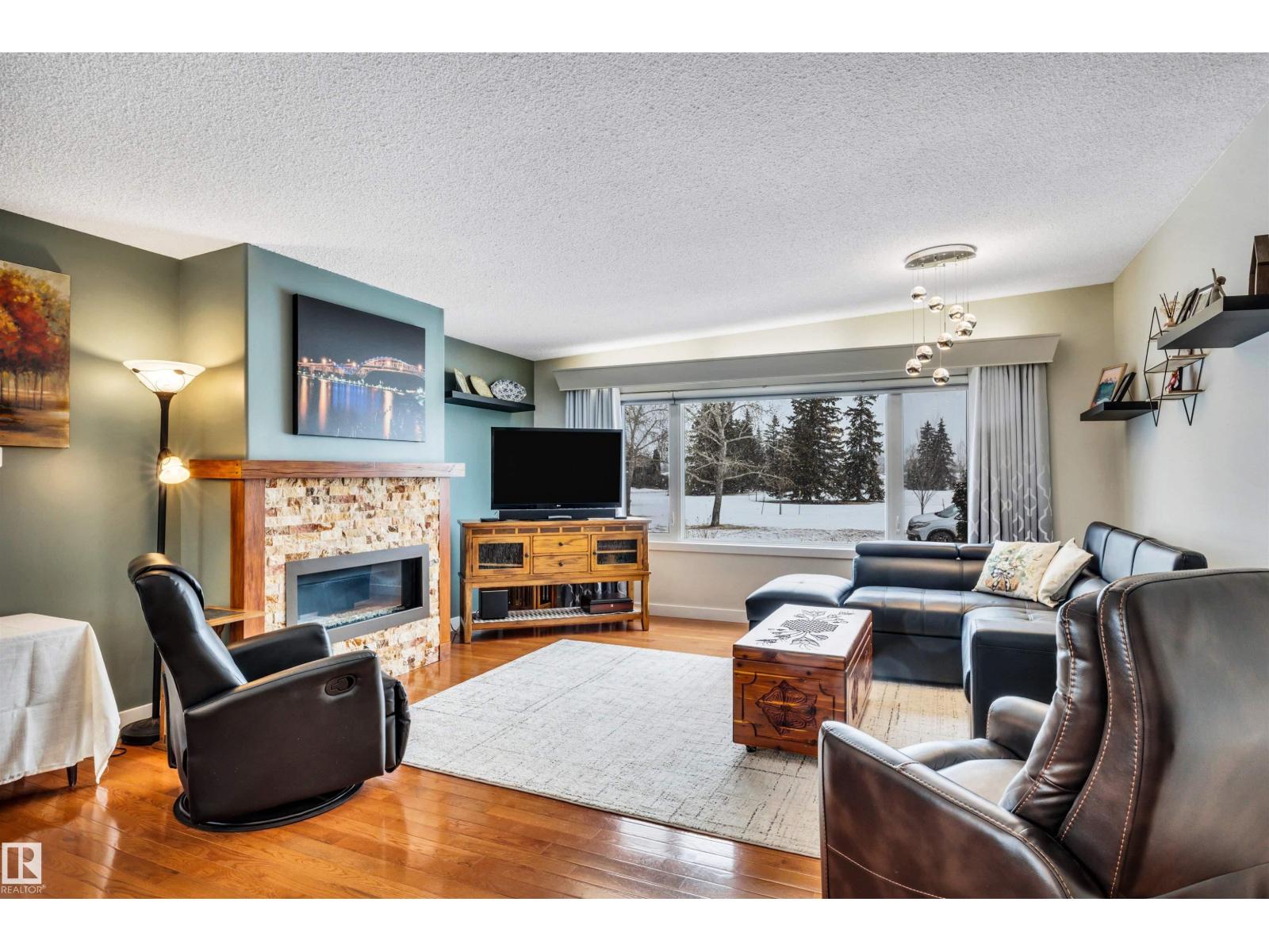 7811 134B AV NW, Edmonton