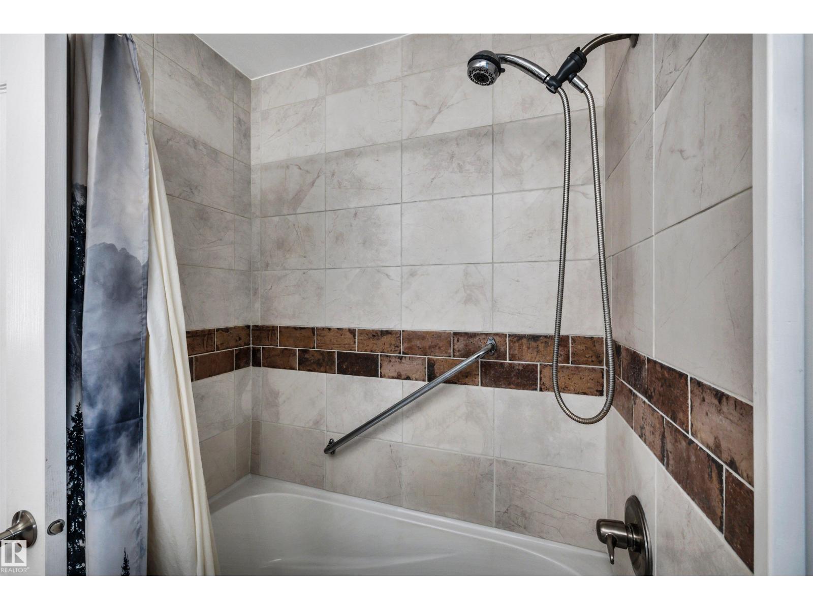 7811 134B AV NW, Edmonton