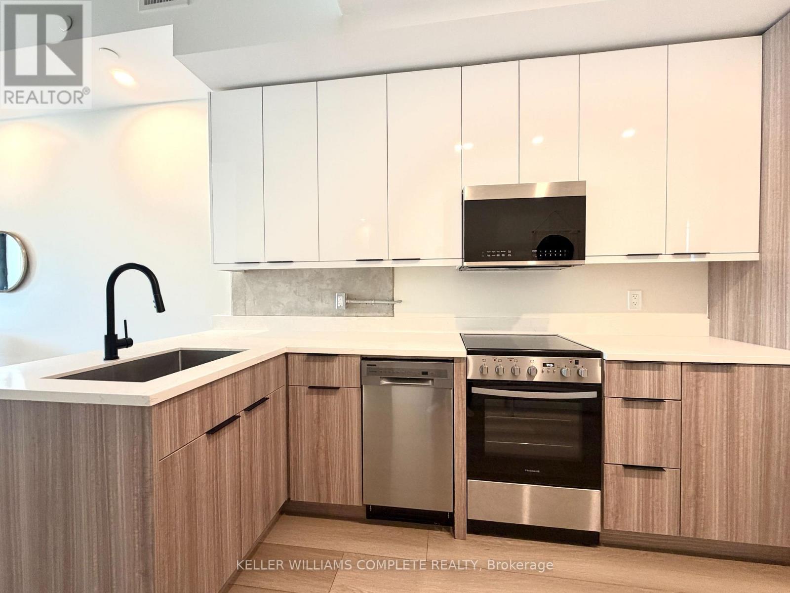 169 James Unit 401 photo 5