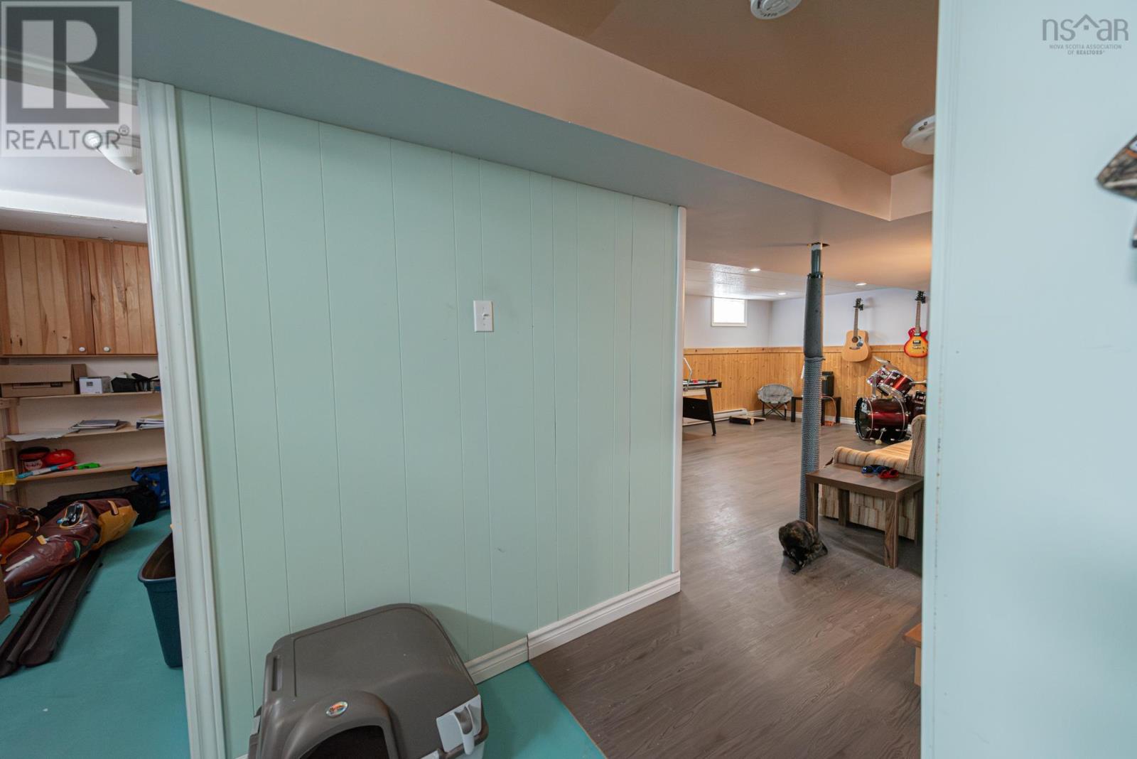 Property 27 of 43 of 9 Terrace Avenue