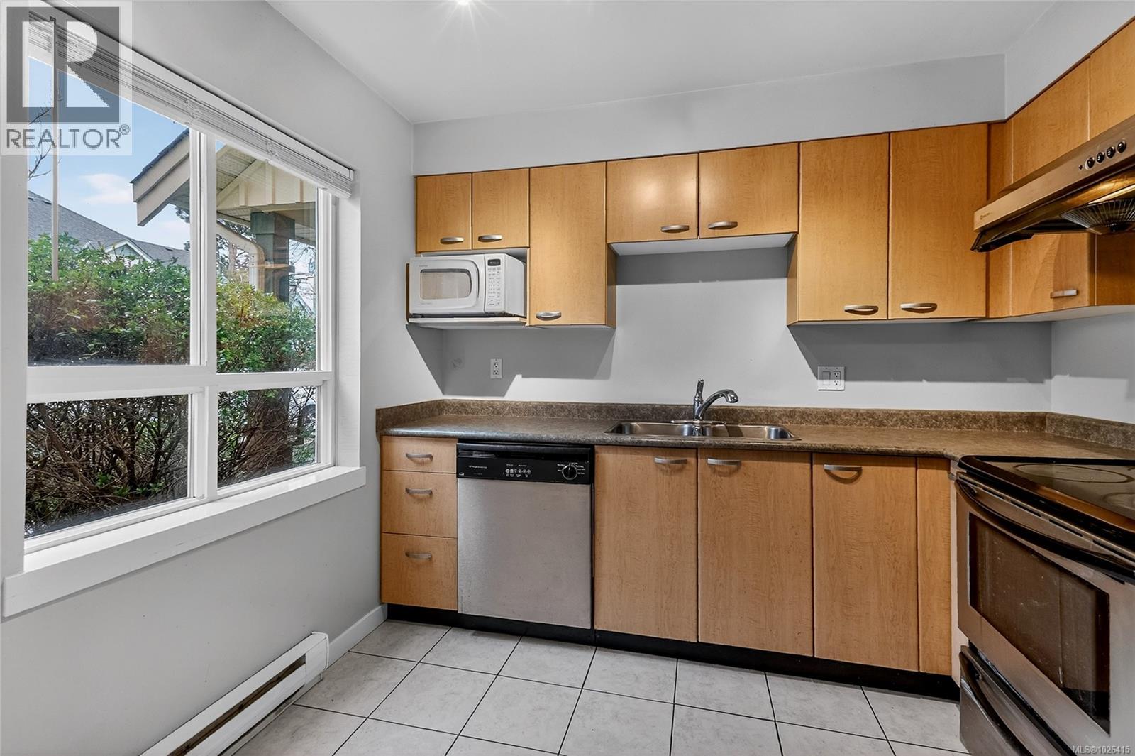 20 1019 North Park Street, Victoria