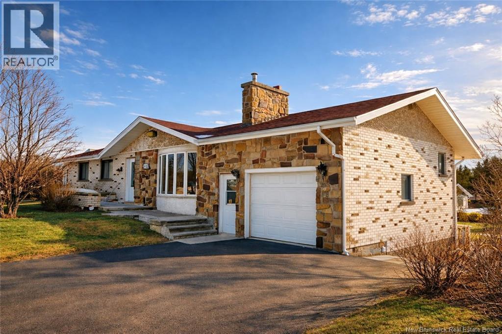 460 Saulnier Street - 1