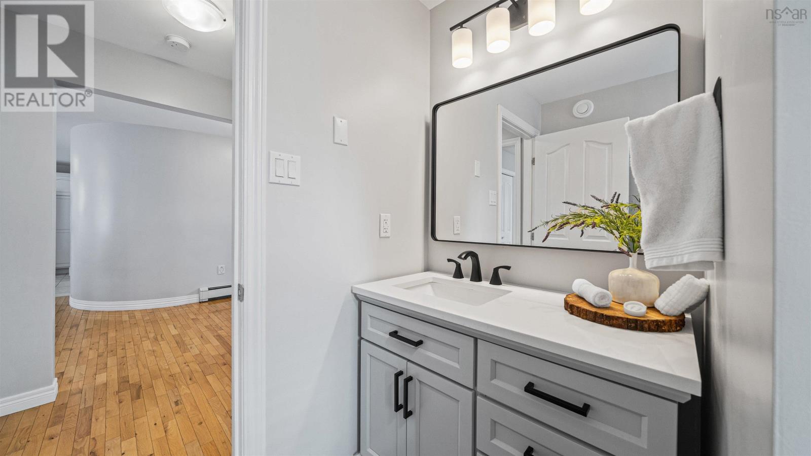 Property 26 of 49 of 12 Kaye Street