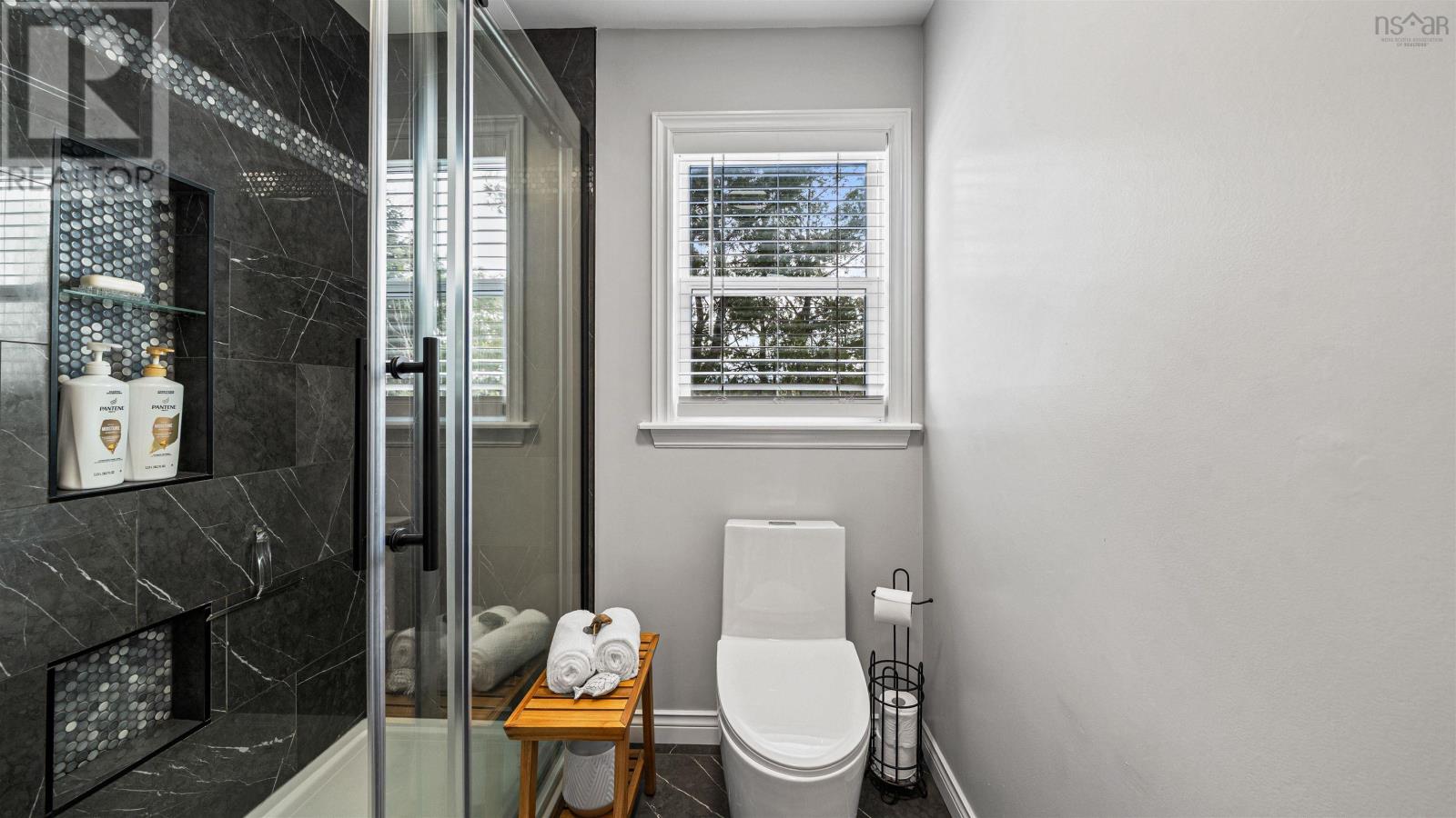 Property 23 of 49 of 12 Kaye Street