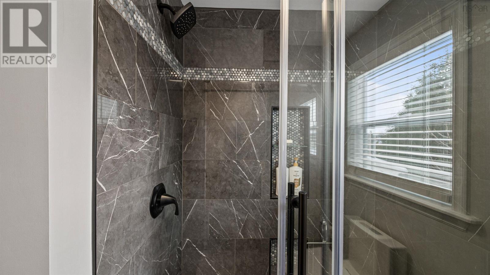 Property 25 of 49 of 12 Kaye Street