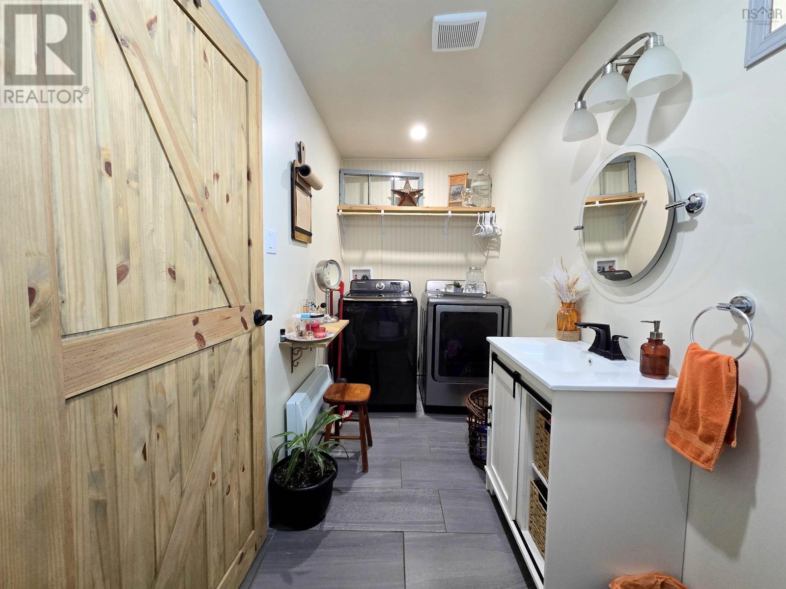 Property 34 of 41 of 2816 Barronsfield Road