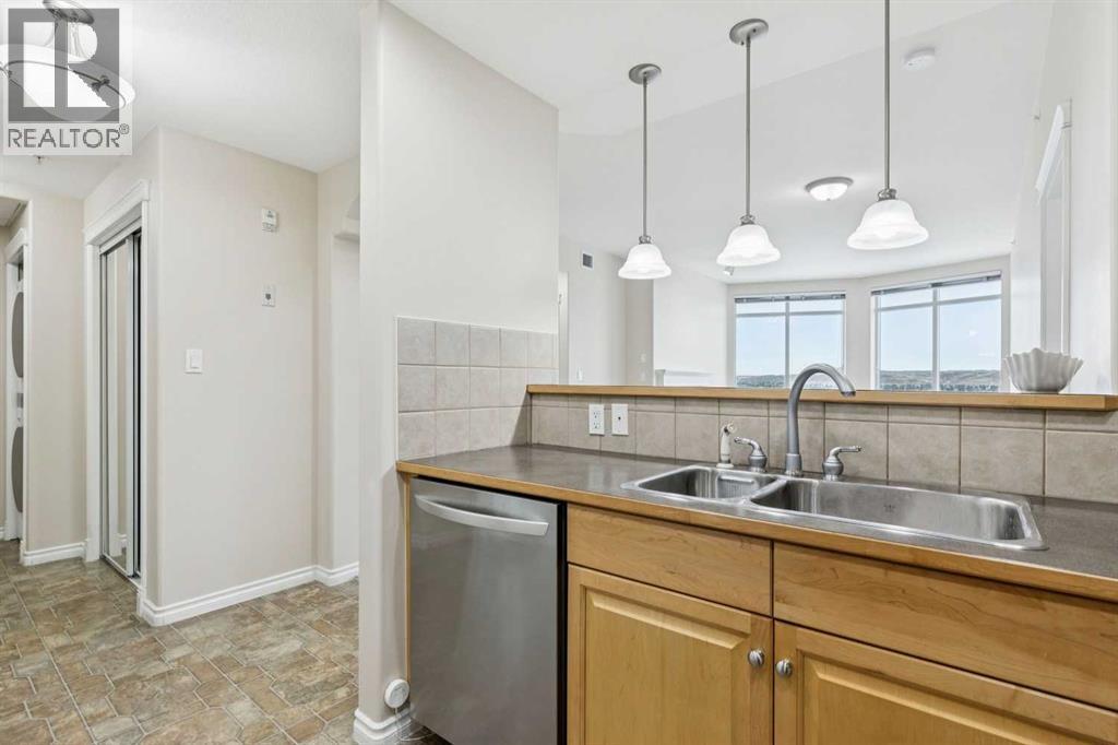 Single Family House for Sale in    Avenue NW Hounsfield Heights/Briar Hill Calgary 