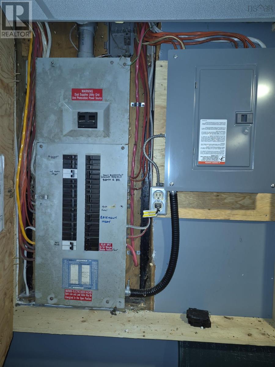 Property 30 of 33 of 1815 Northwest Road