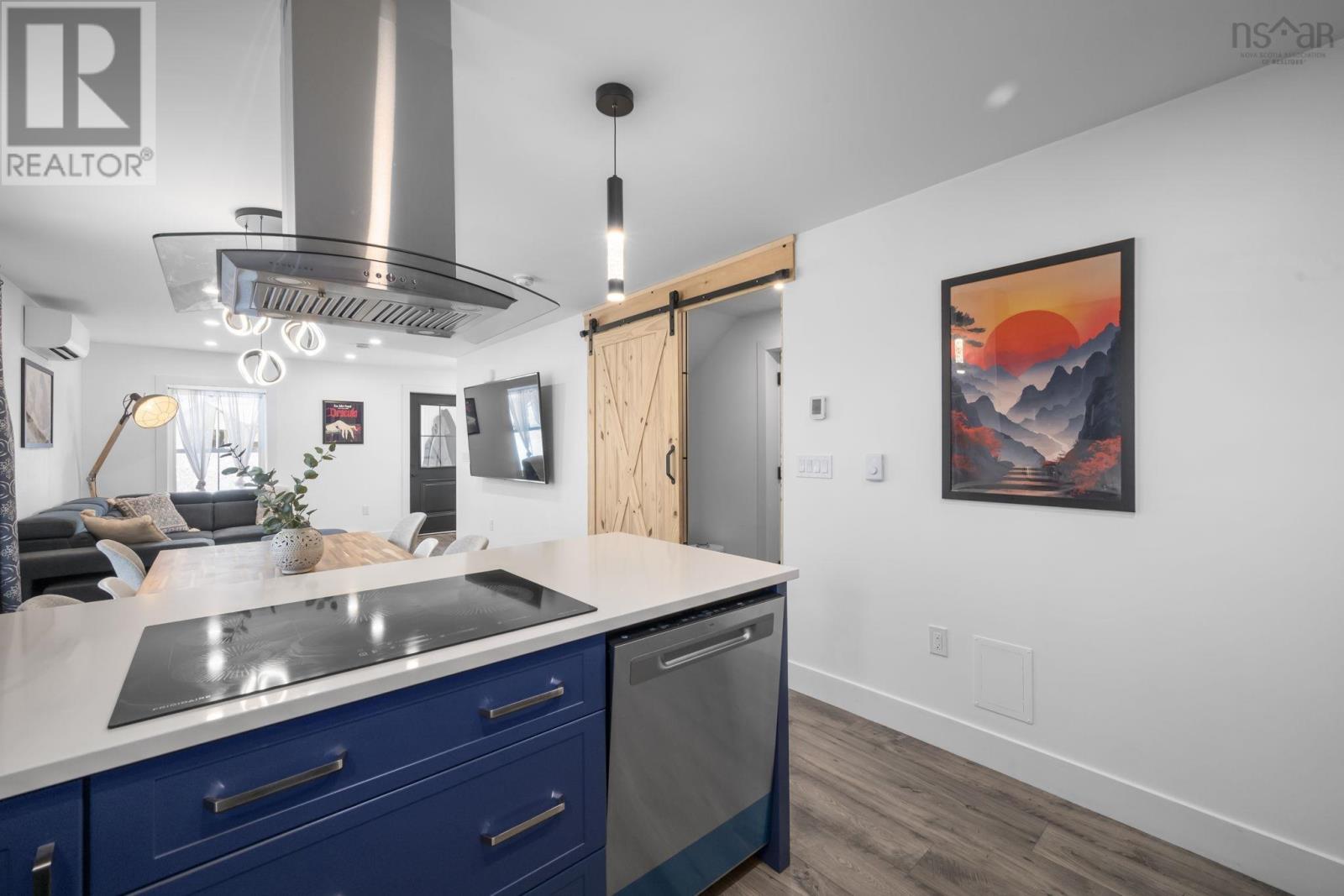 Property 14 of 33 of 105 Charles Road