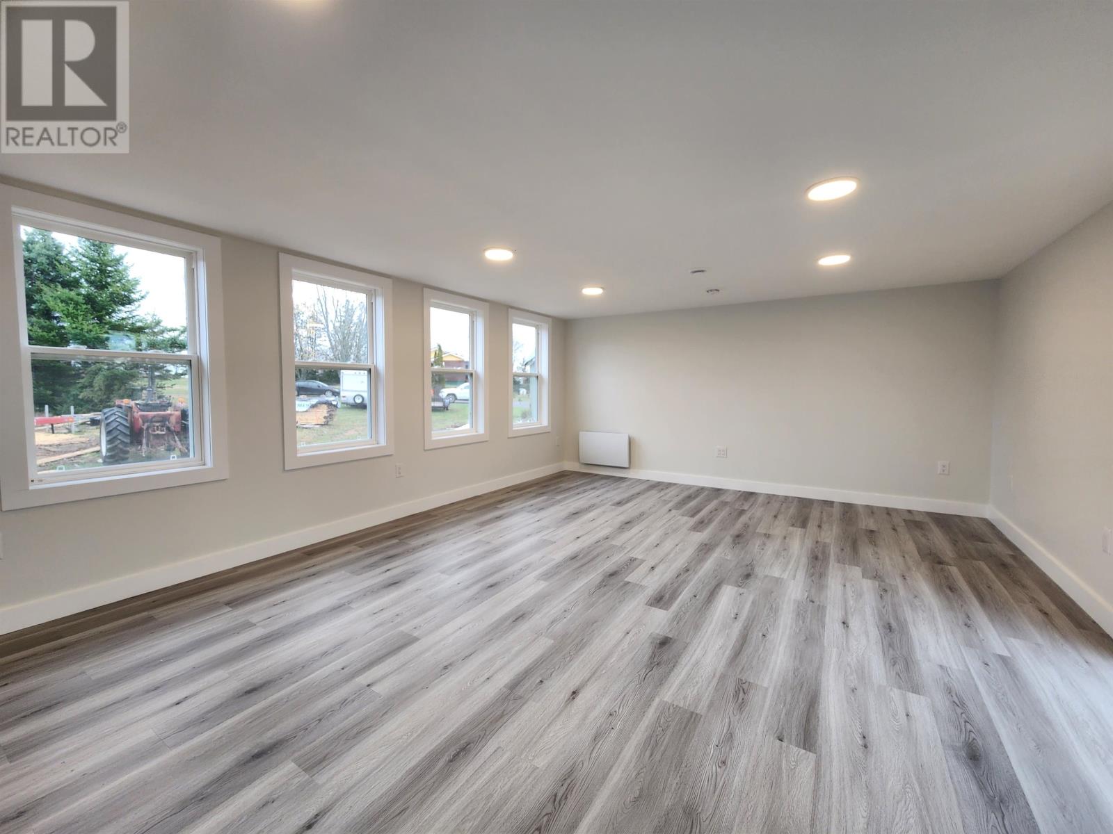 2751 PETERS ROAD - 12